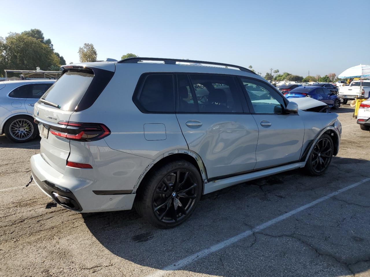2024 BMW X7