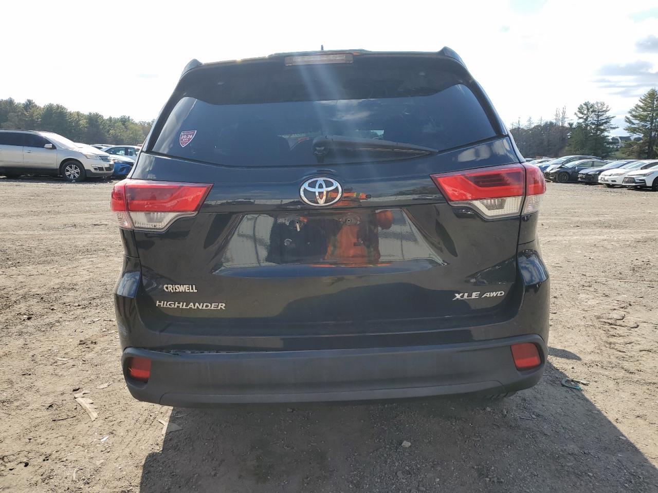 2018 TOYOTA HIGHLANDER