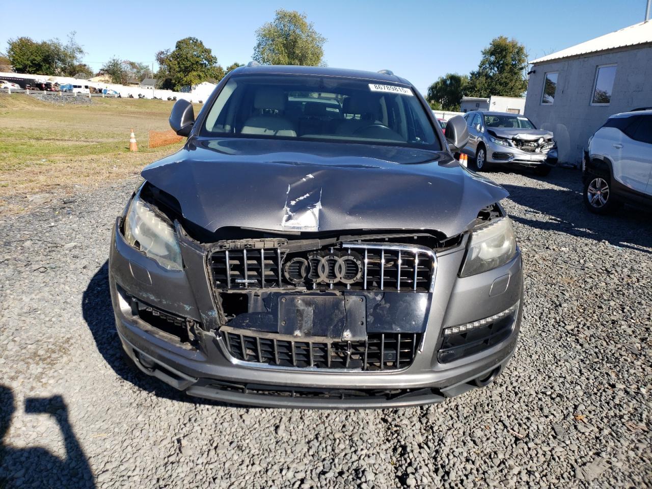 2010 AUDI Q7