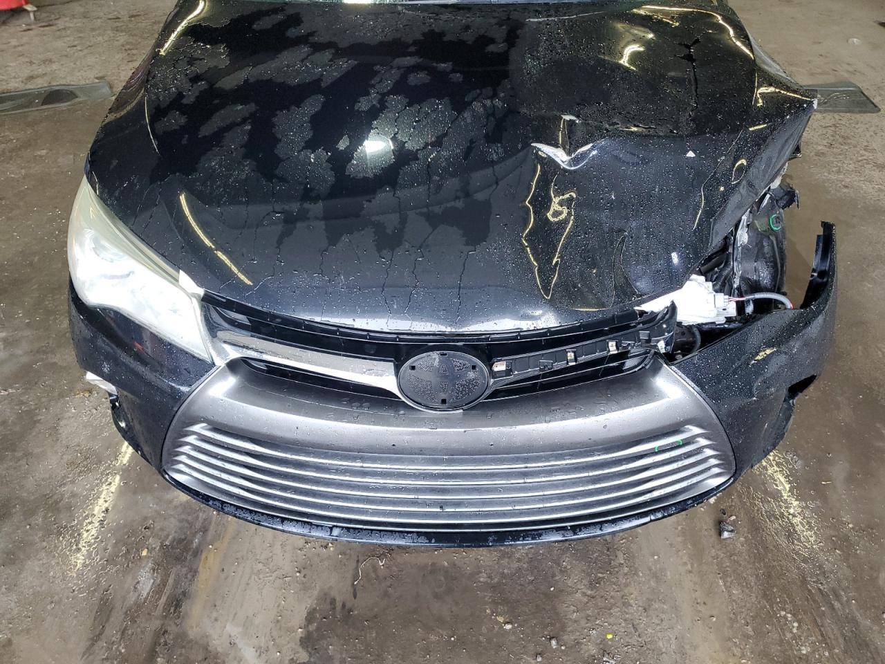 2016 TOYOTA CAMRY