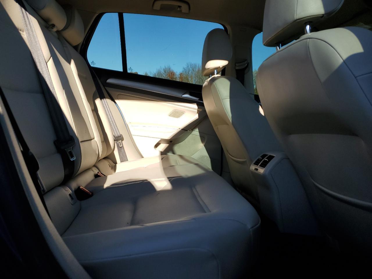 2015 VOLKSWAGEN GOLF