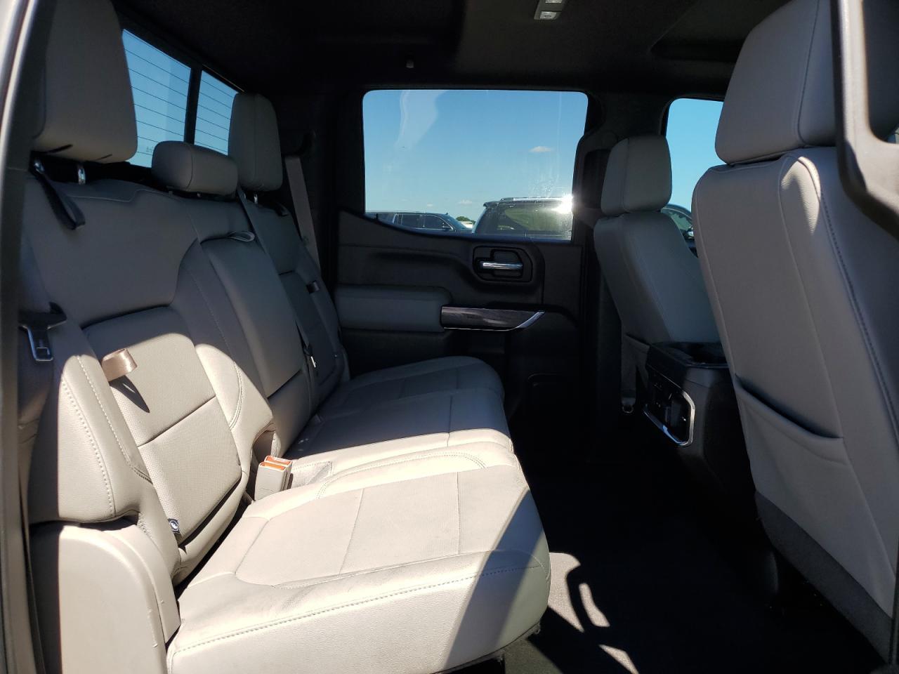 2021 CHEVROLET Silverado