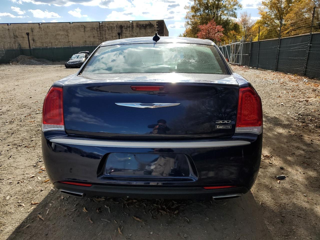 2016 CHRYSLER 300
