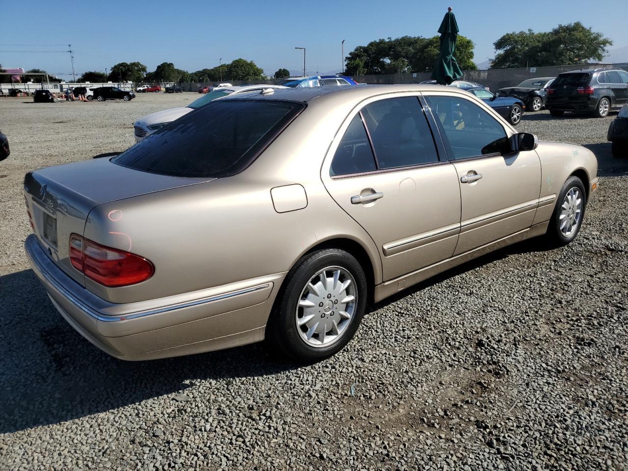 2001 MERCEDES-BENZ E-Class