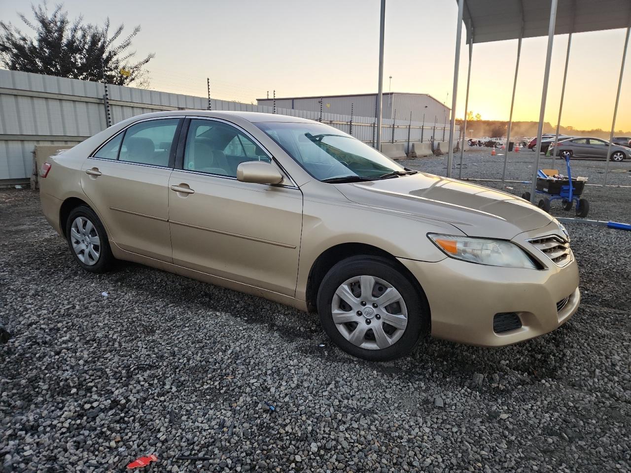 2010 TOYOTA CAMRY