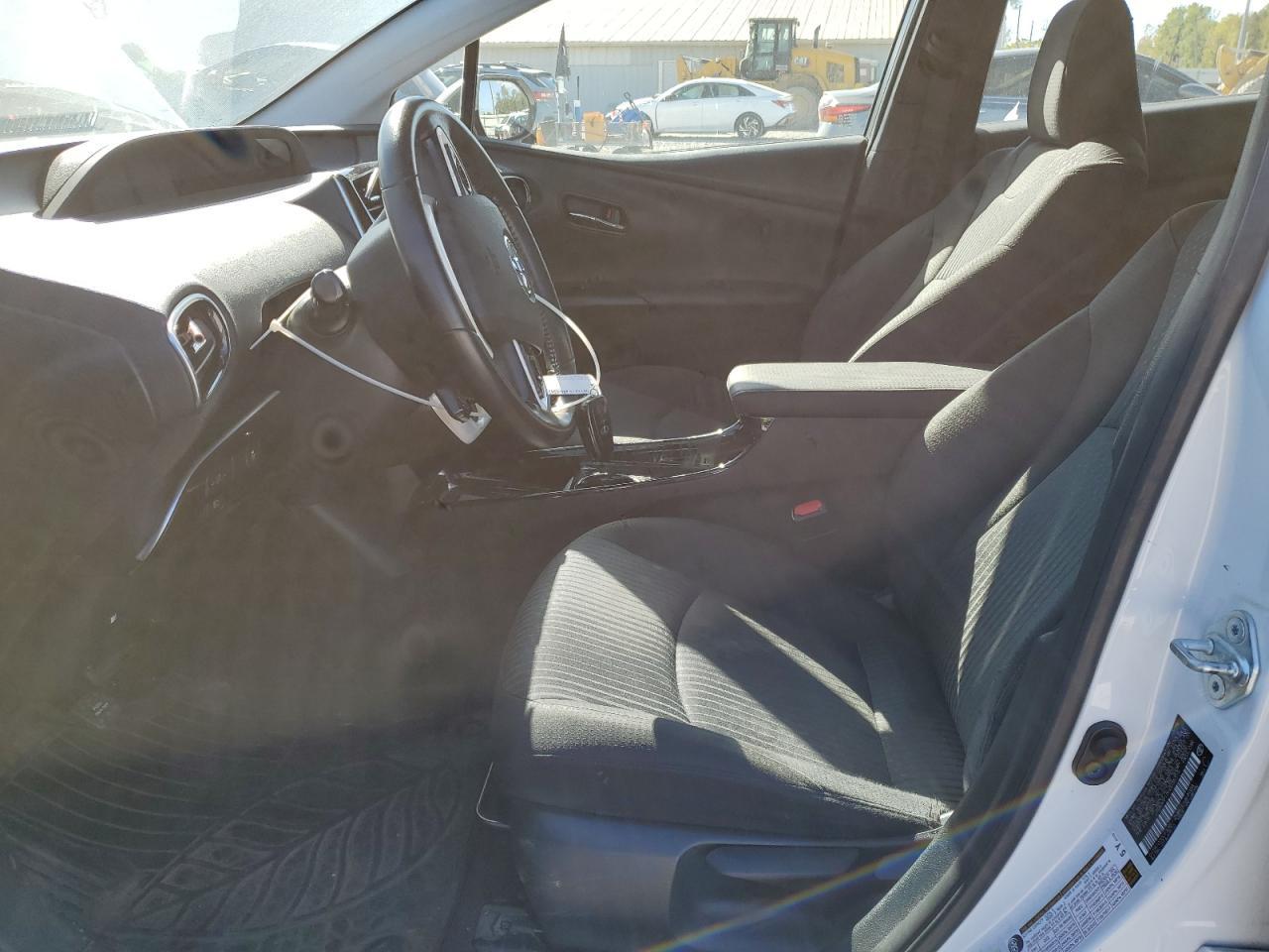 2017 TOYOTA PRIUS