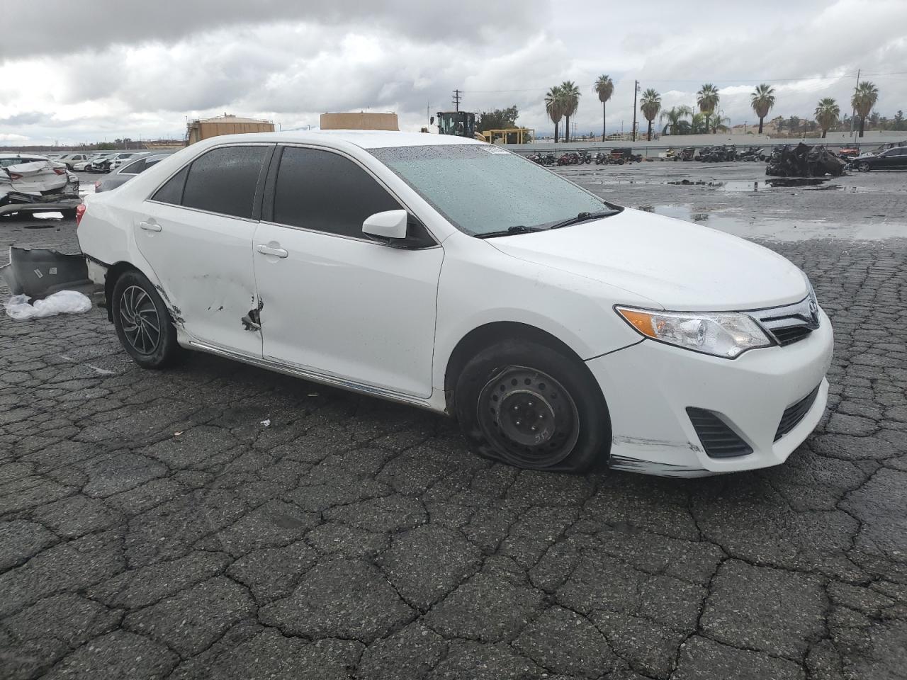 2014 TOYOTA CAMRY