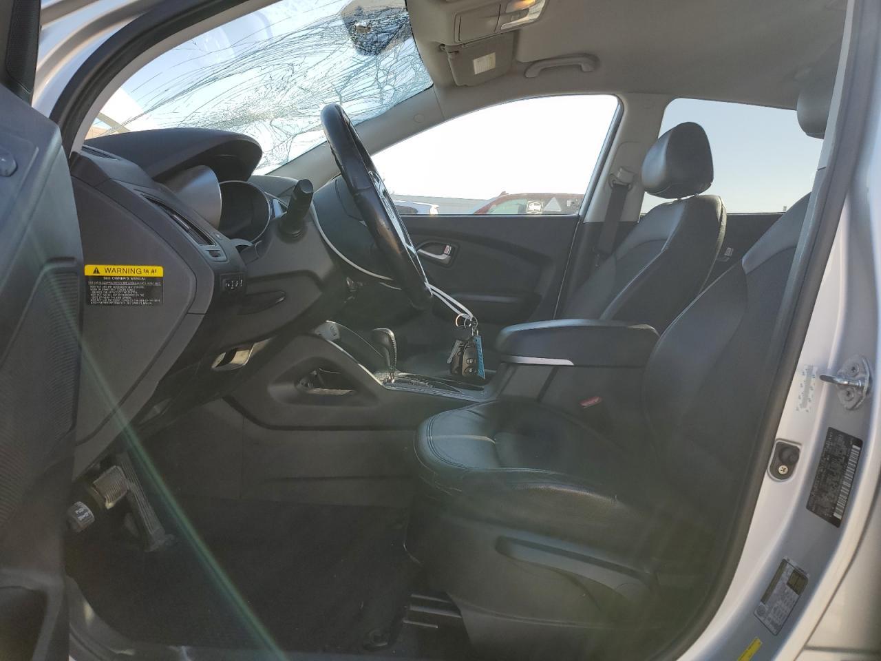 2011 HYUNDAI TUCSON