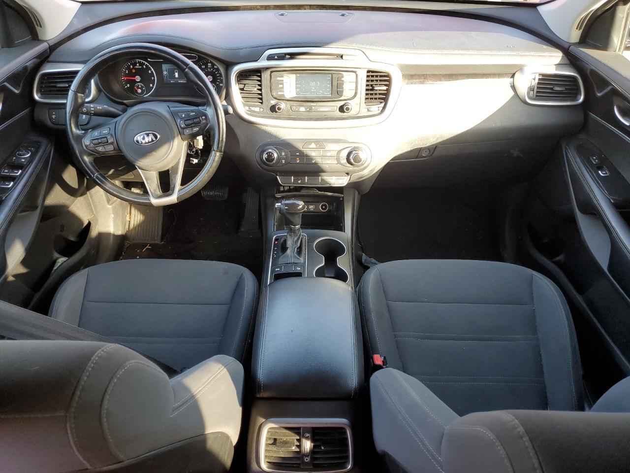 2016 KIA SORENTO