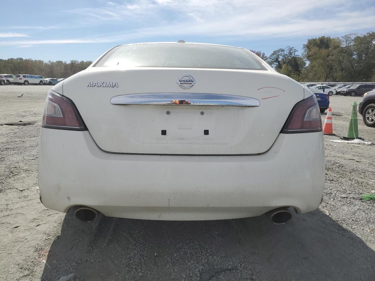 2012 NISSAN Maxima