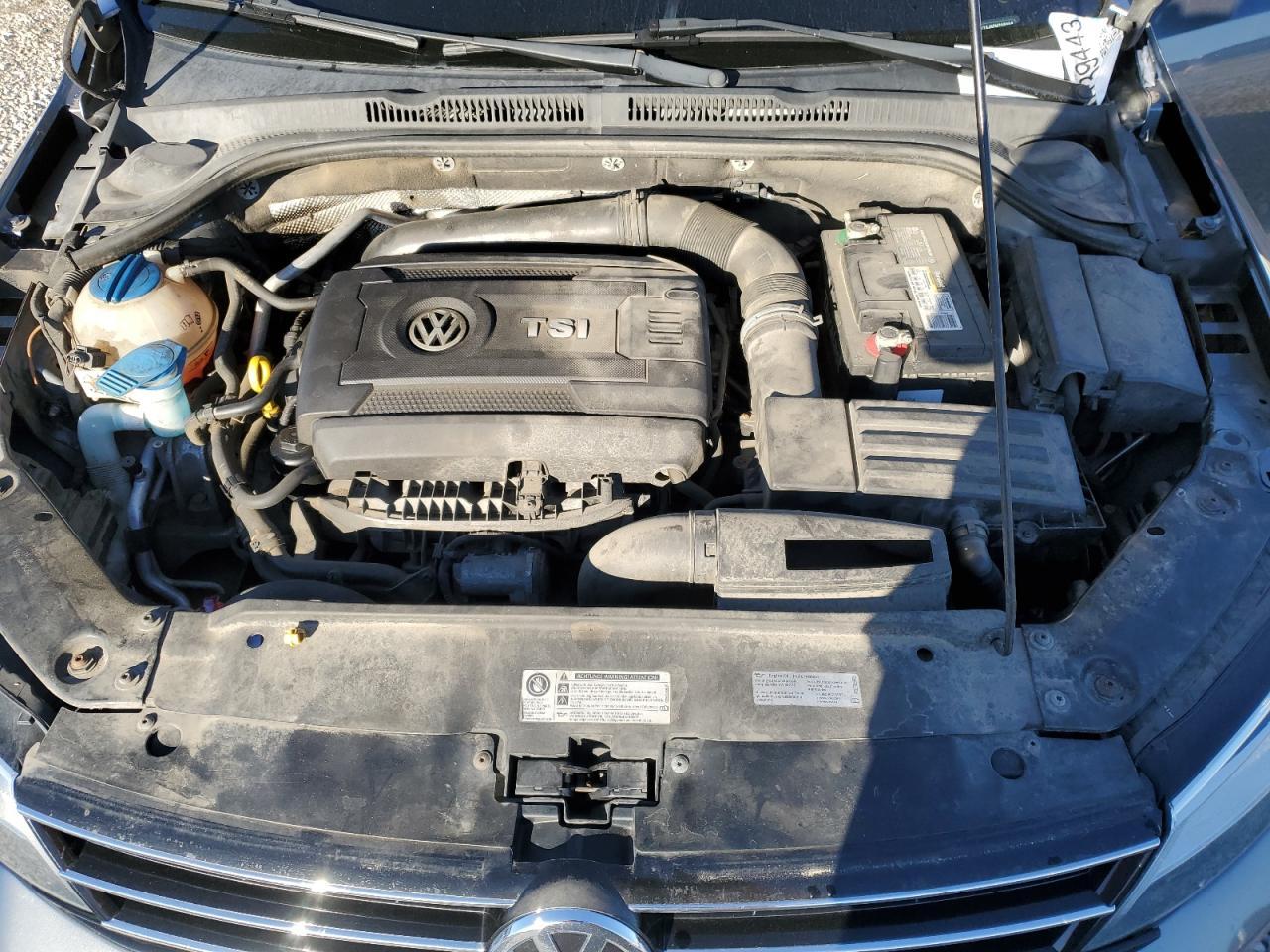 2015 VOLKSWAGEN JETTA
