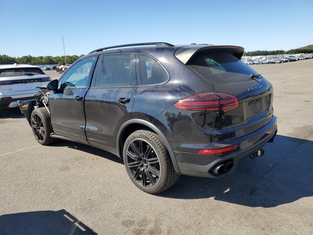 2017 PORSCHE CAYENNE