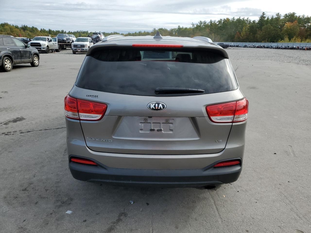 2016 KIA SORENTO