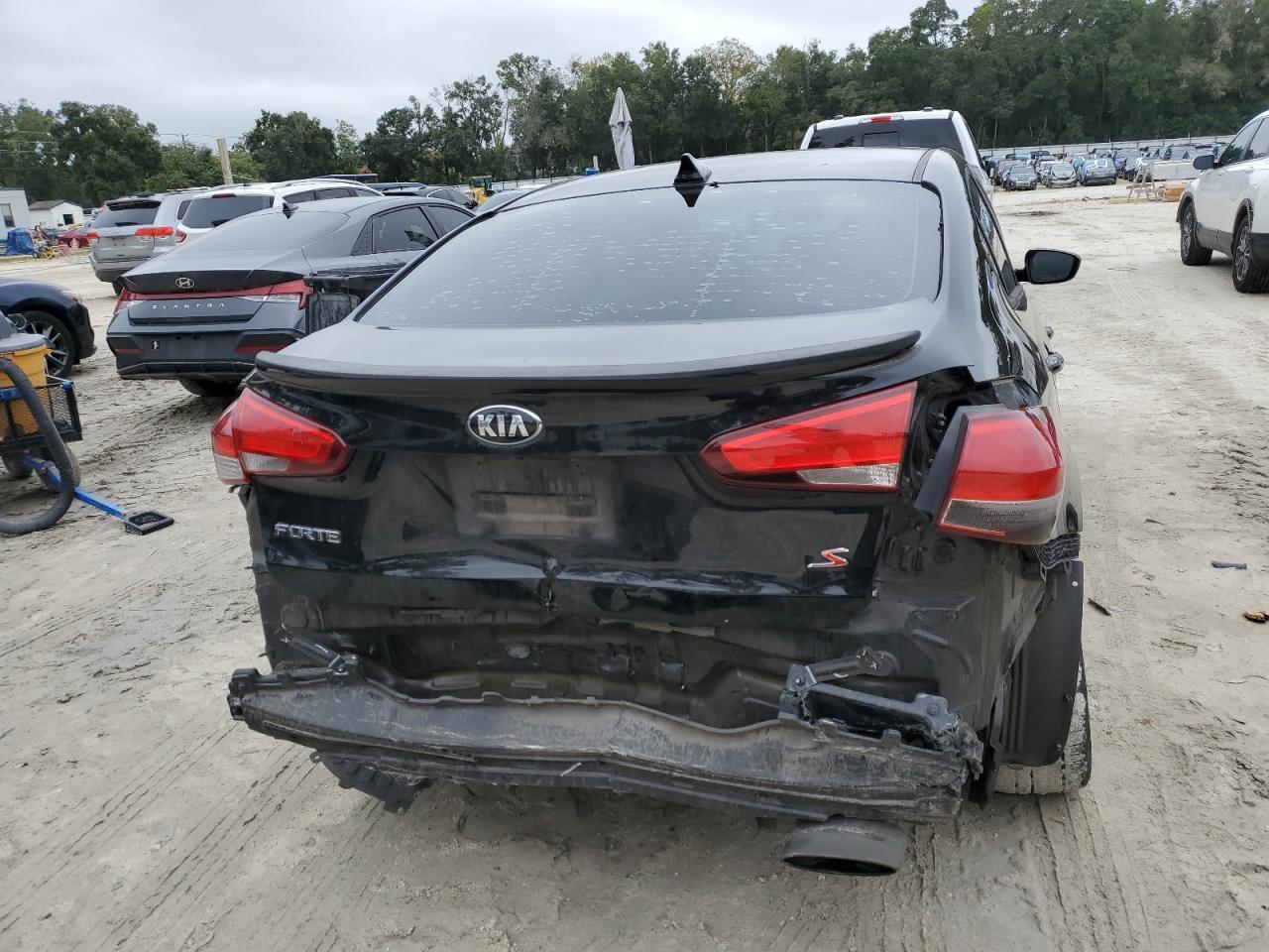 2017 KIA FORTE
