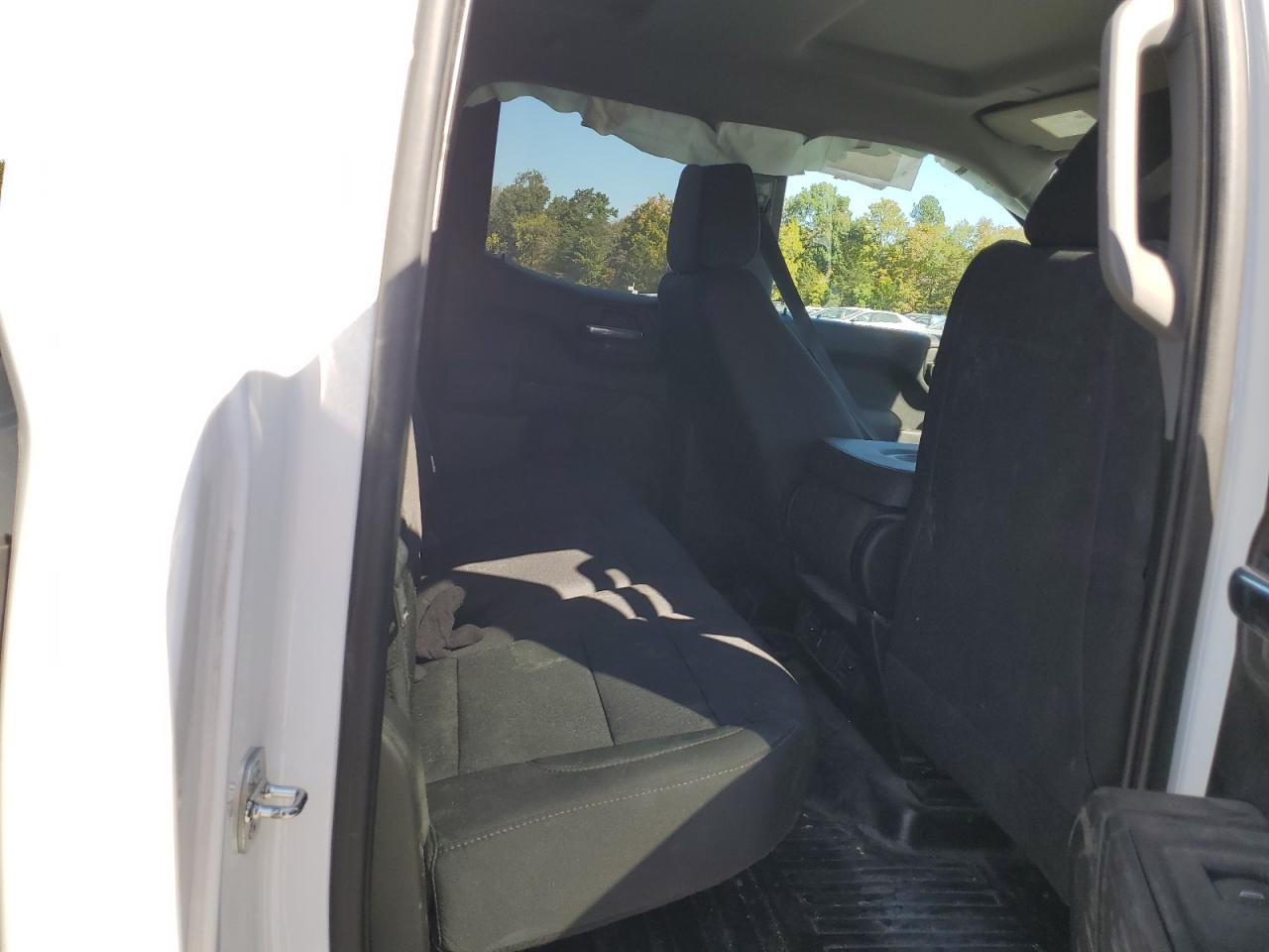 2023 CHEVROLET Silverado