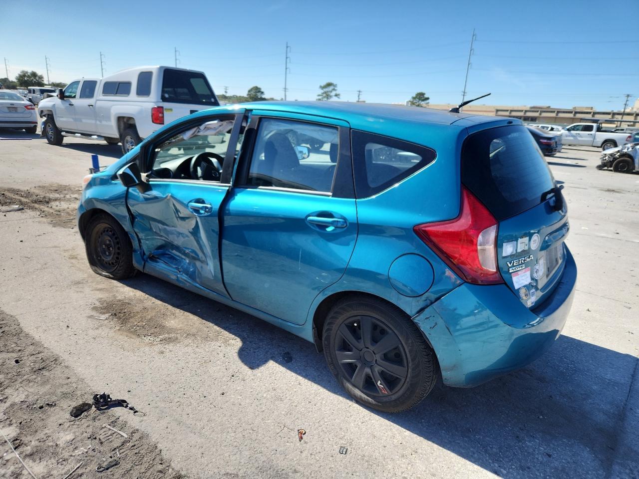 2016 NISSAN Versa Note