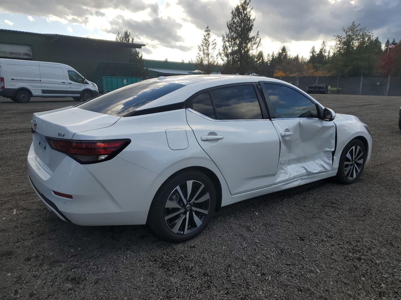 2022 NISSAN SENTRA