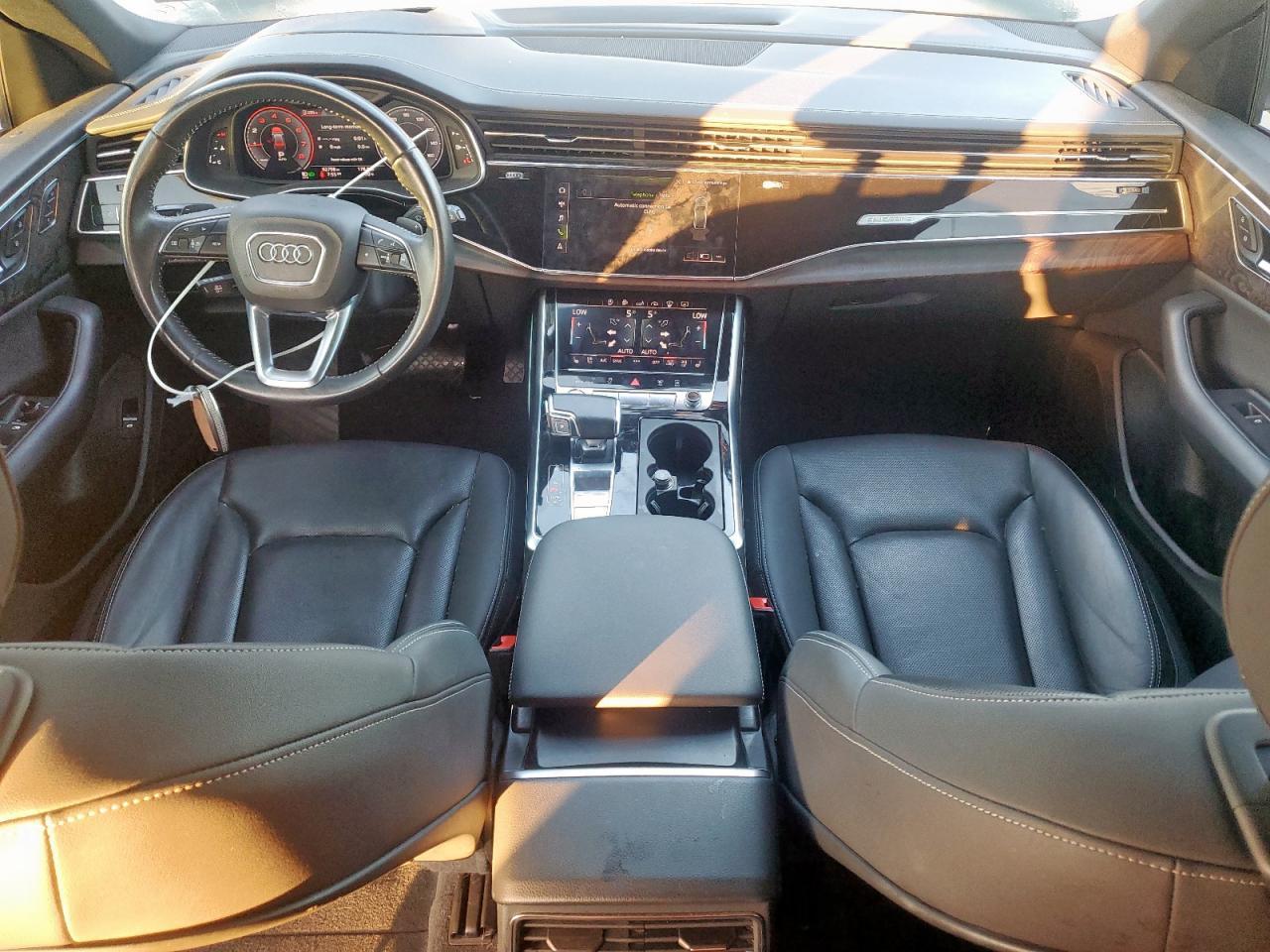 2020 AUDI Q8