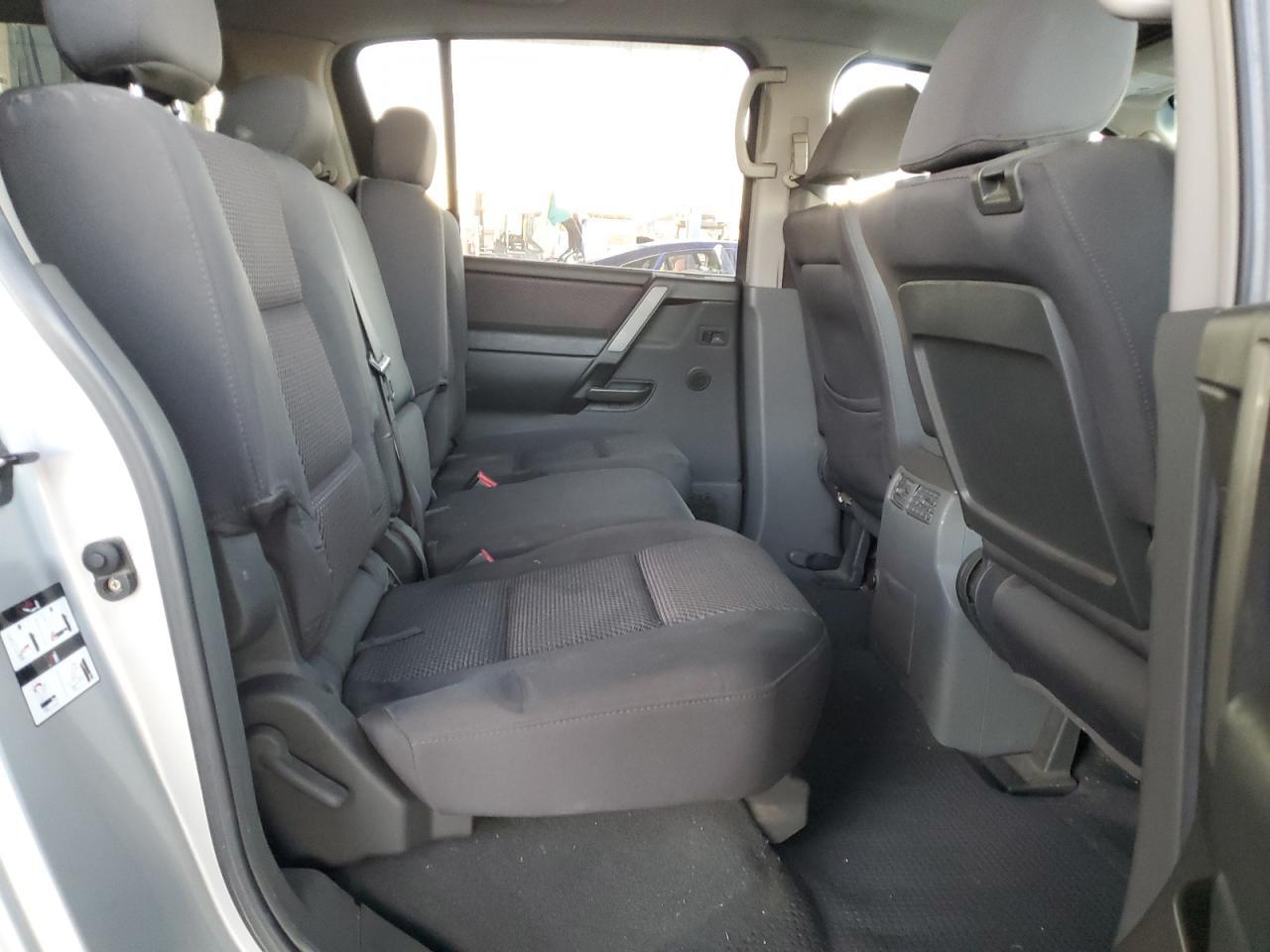 2006 NISSAN Armada