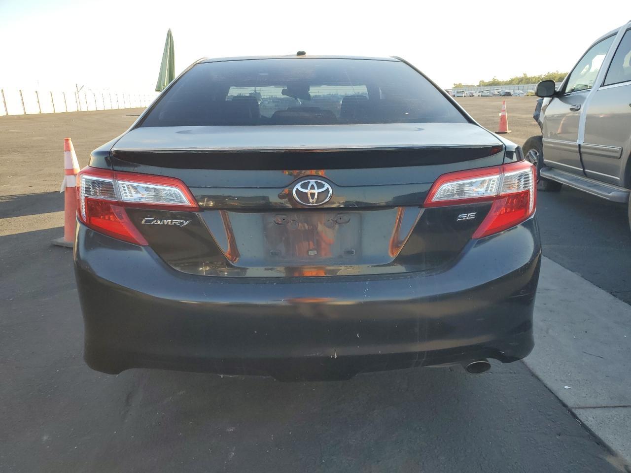 2012 TOYOTA CAMRY