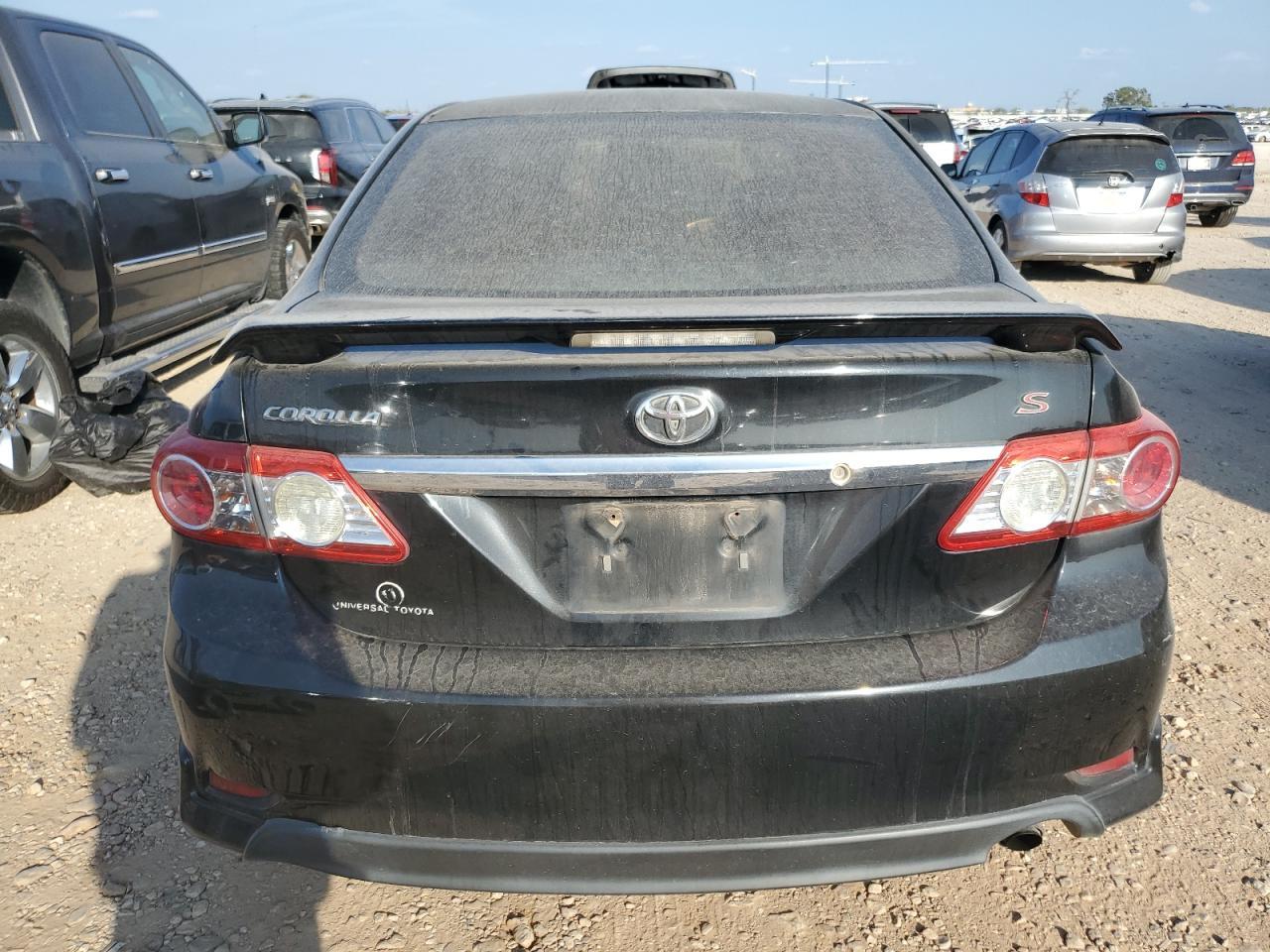 2011 TOYOTA COROLLA