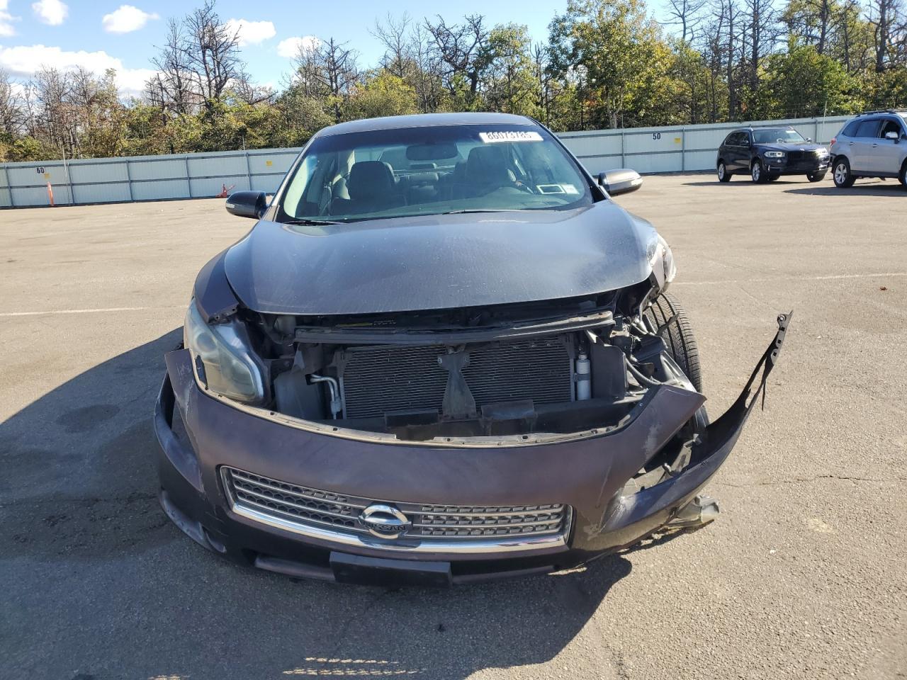 2011 NISSAN Maxima