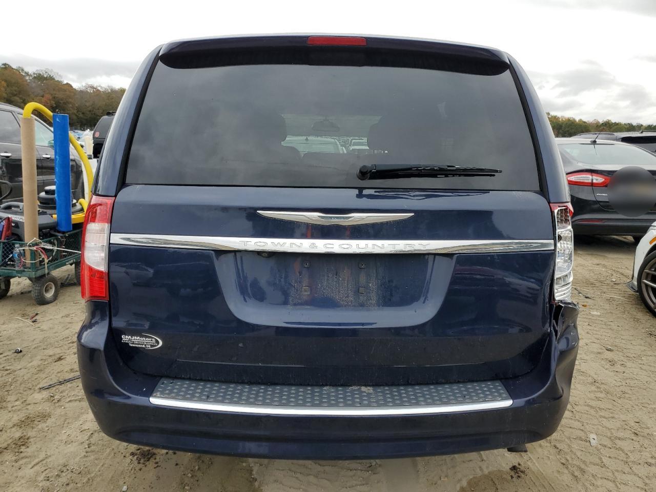 2016 CHRYSLER Town & Country