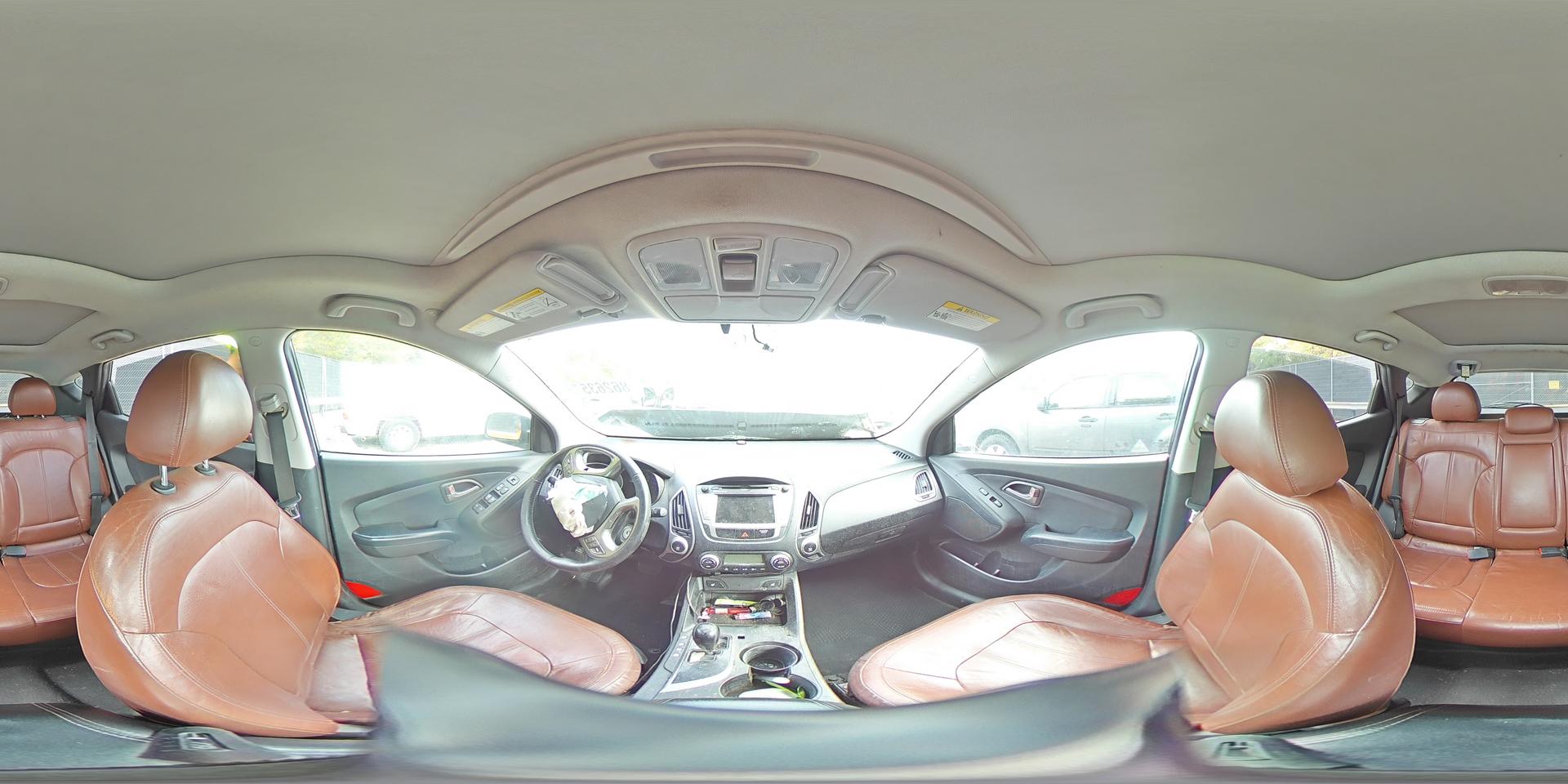 2011 HYUNDAI TUCSON