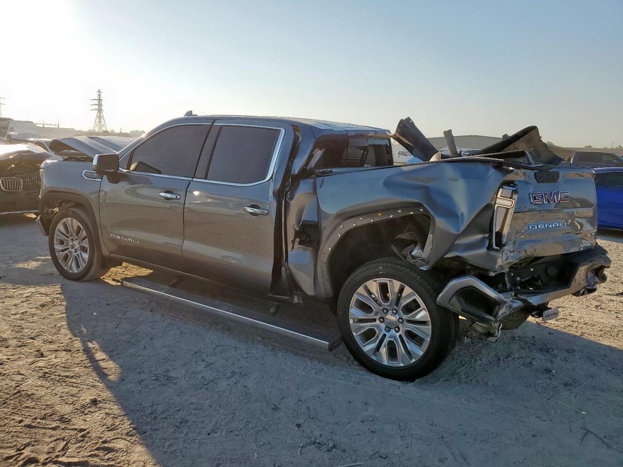 2022 GMC Sierra