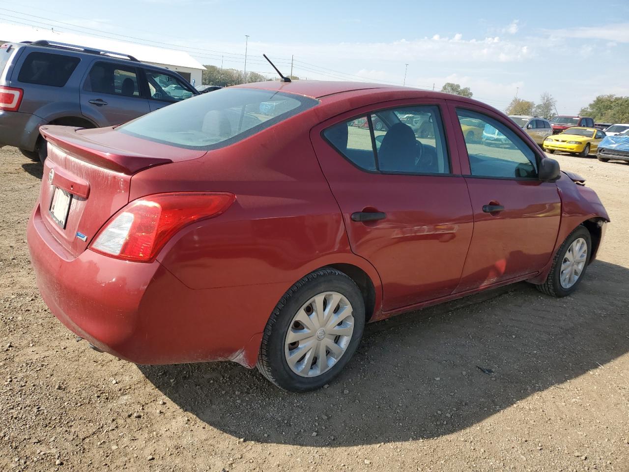 2014 NISSAN VERSA
