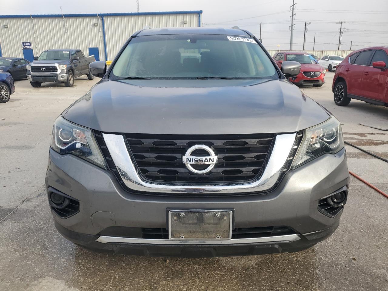 2017 NISSAN PATHFINDER