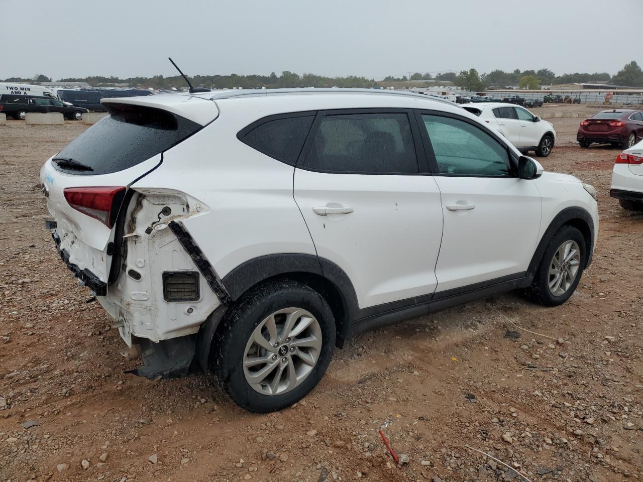 2016 HYUNDAI TUCSON