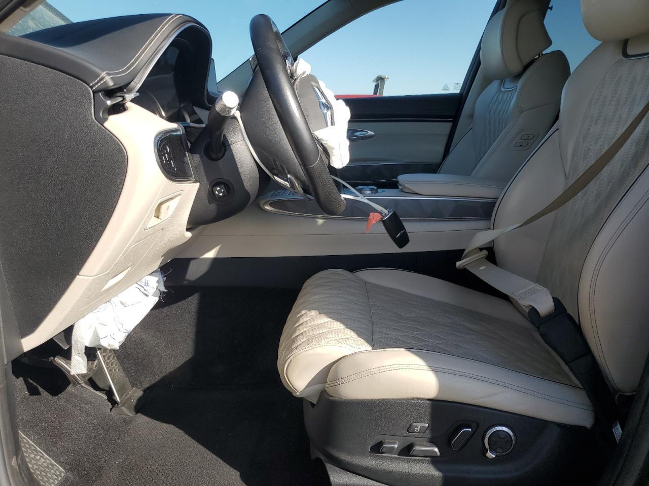 2022 GENESIS GV70