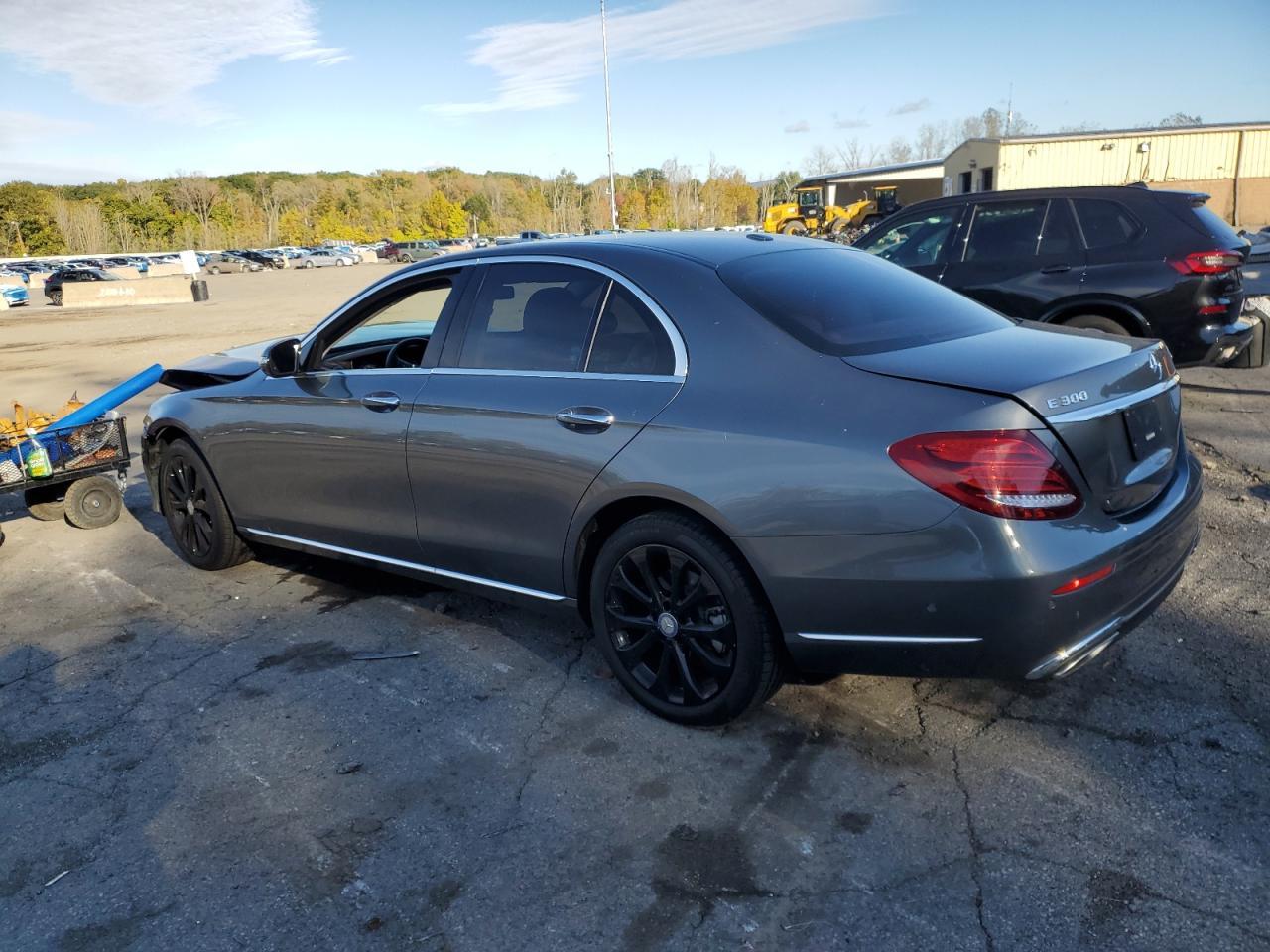 2017 MERCEDES-BENZ E-Class