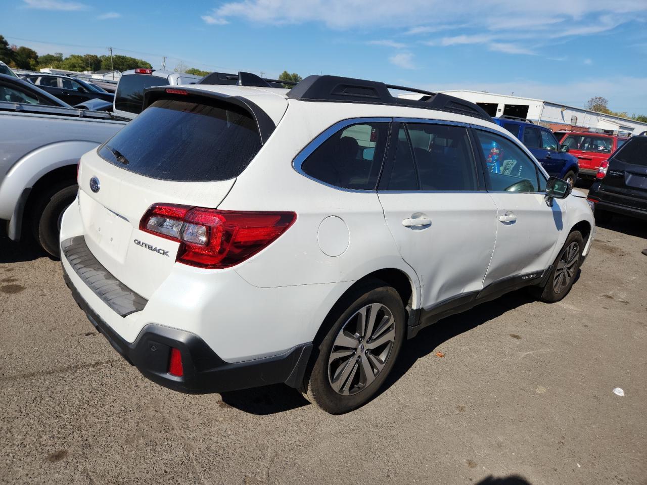 2019 SUBARU Outback