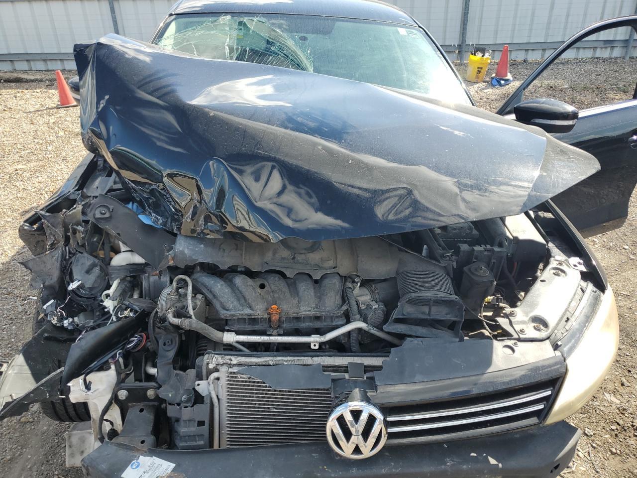 2013 VOLKSWAGEN JETTA