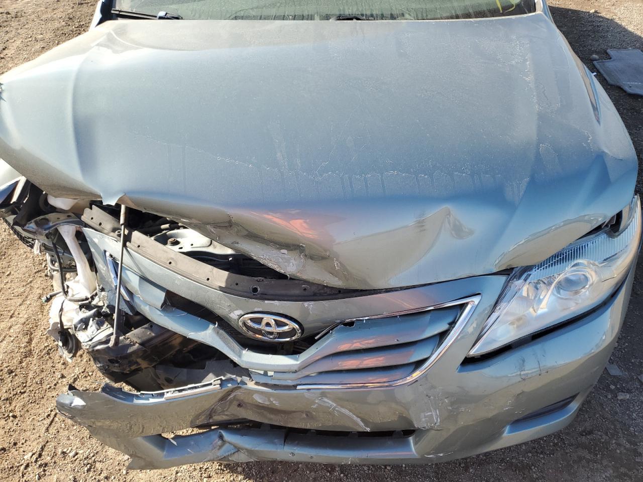 2011 TOYOTA CAMRY