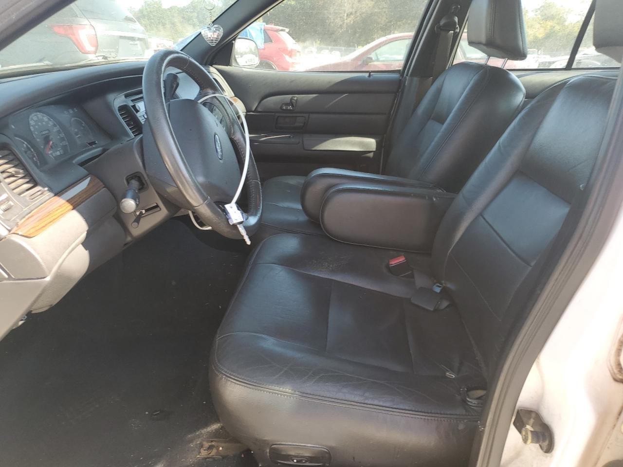 2005 FORD Crown Victoria