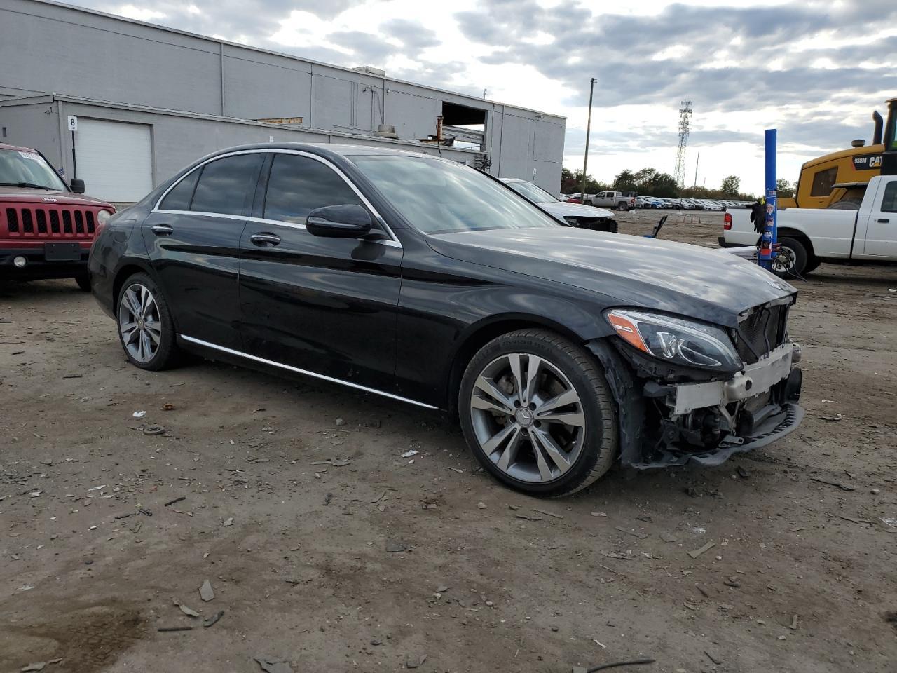 2016 MERCEDES-BENZ C-CLASS