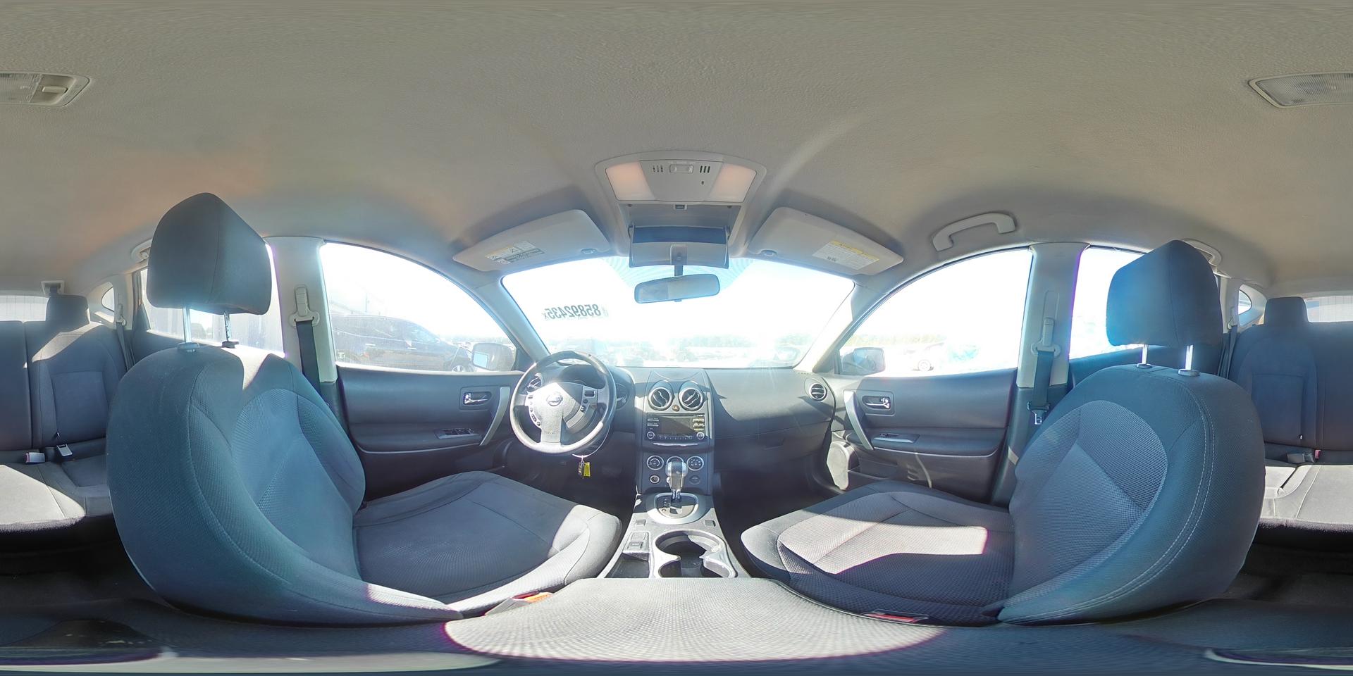 2015 NISSAN ROGUE