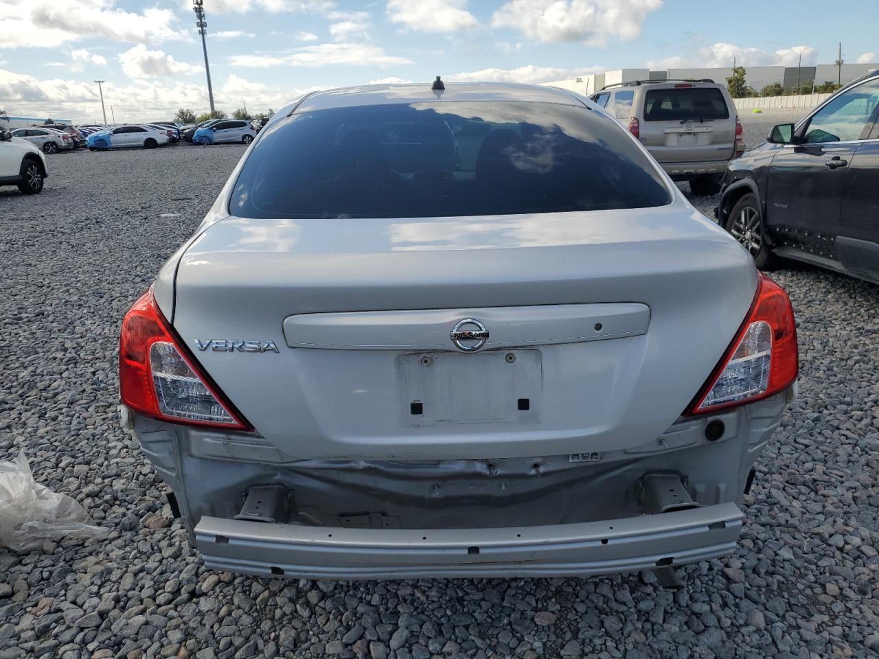 2018 NISSAN VERSA
