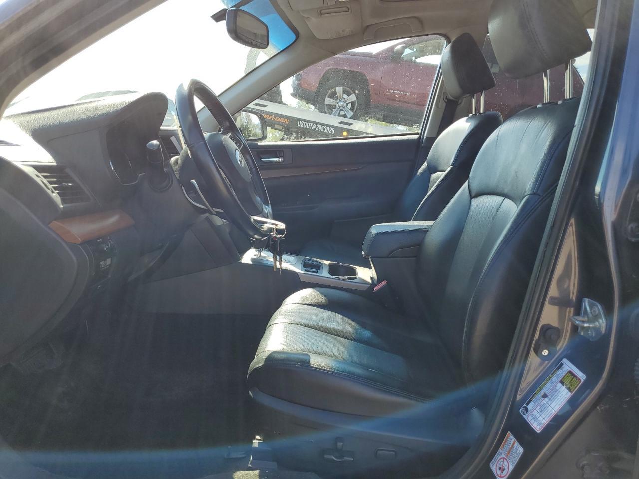 2013 SUBARU Outback