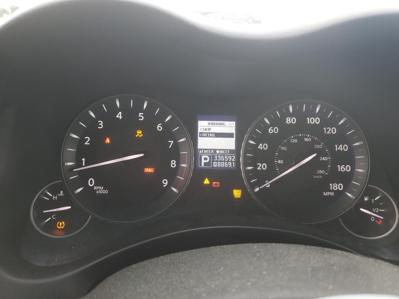 2011 INFINITI M37
