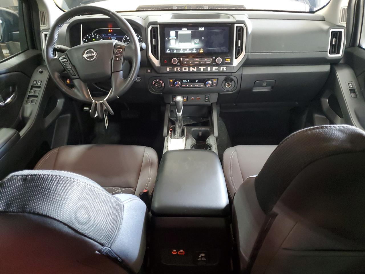 2025 NISSAN Frontier