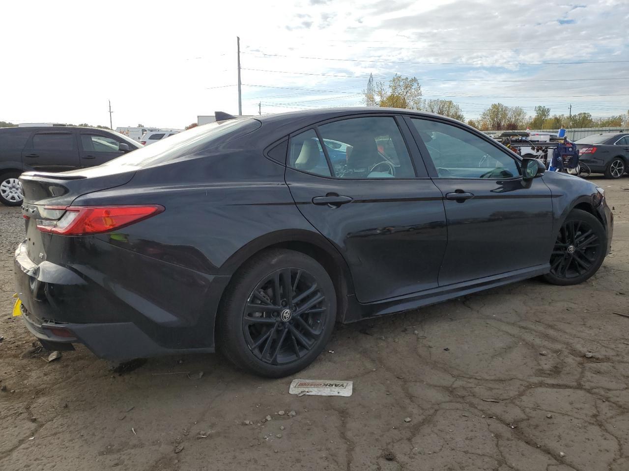 2025 TOYOTA CAMRY