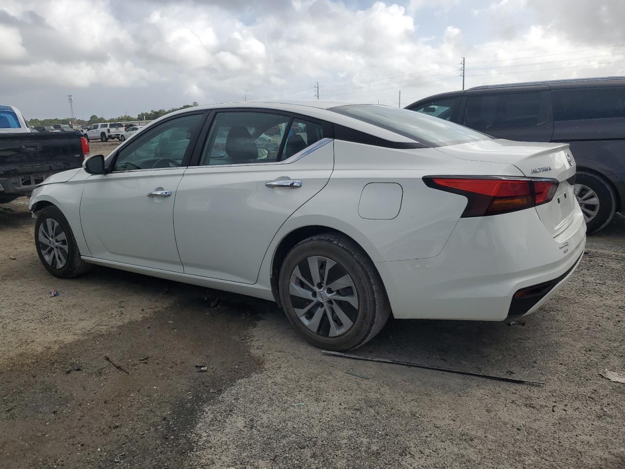 2022 NISSAN ALTIMA