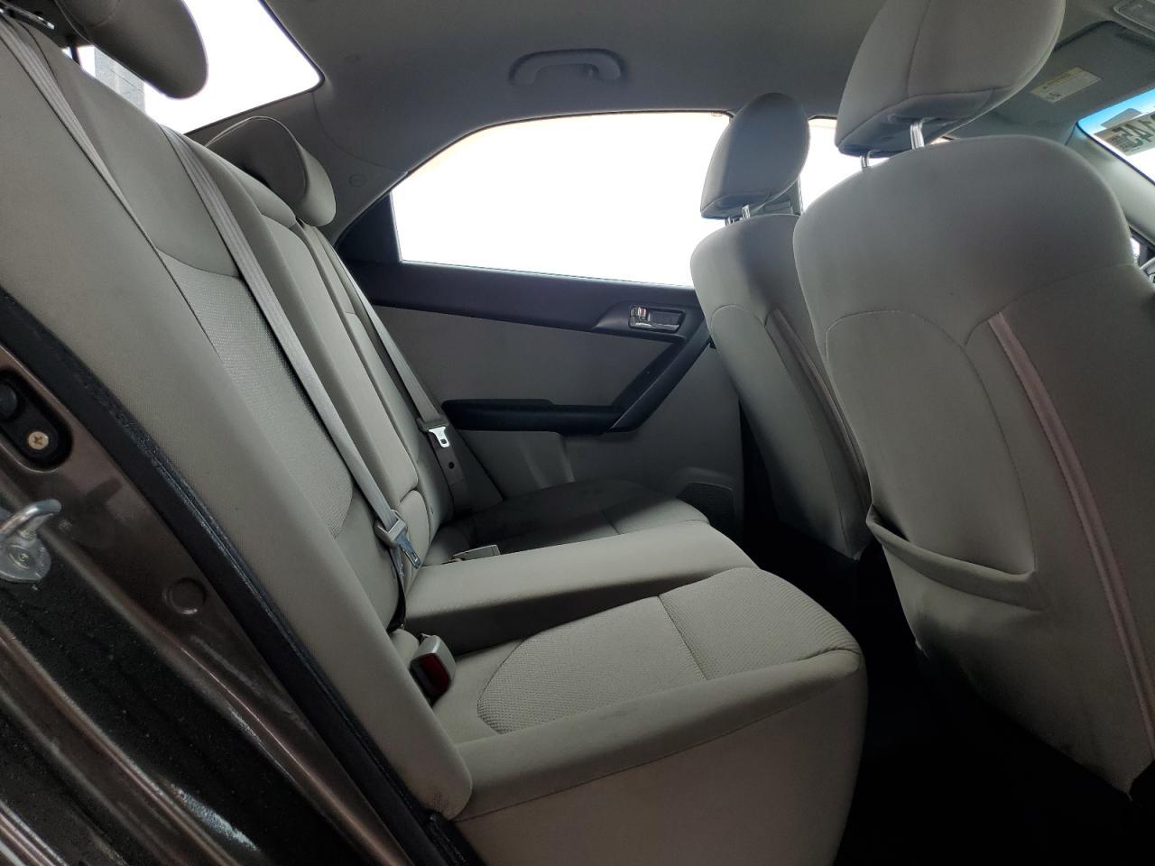 2013 KIA FORTE