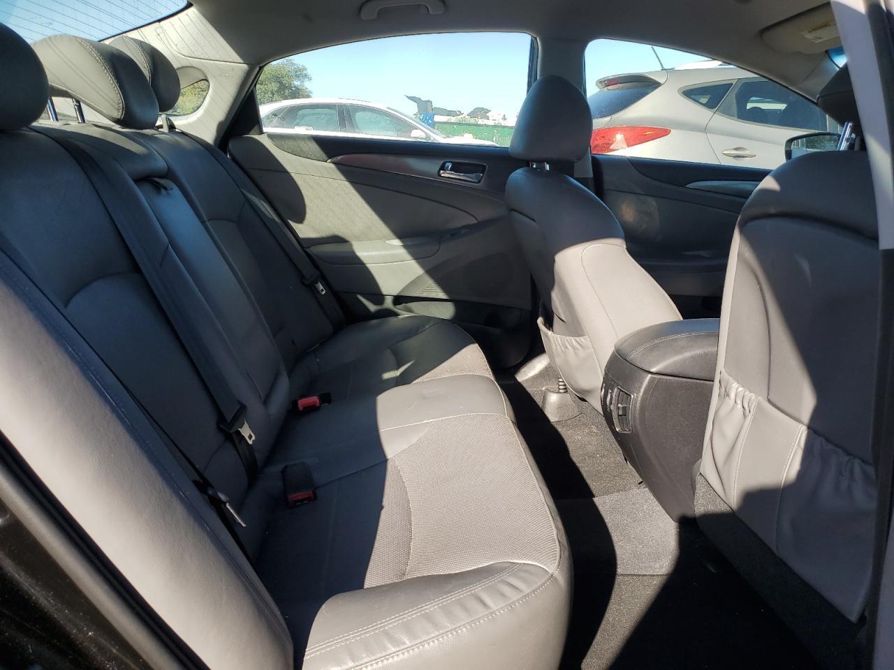 2013 HYUNDAI SONATA