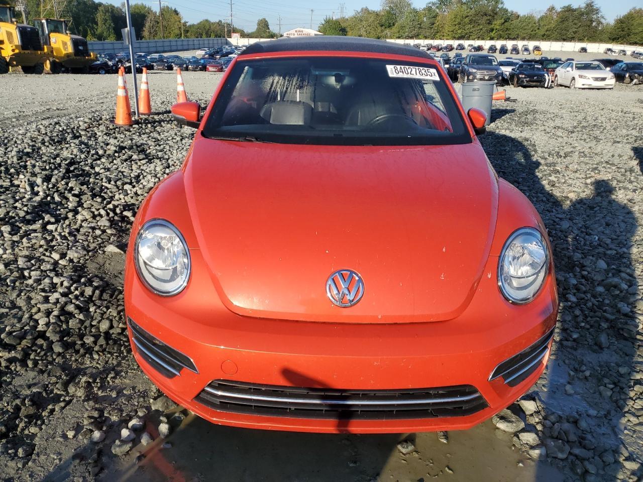 2018 VOLKSWAGEN Beetle