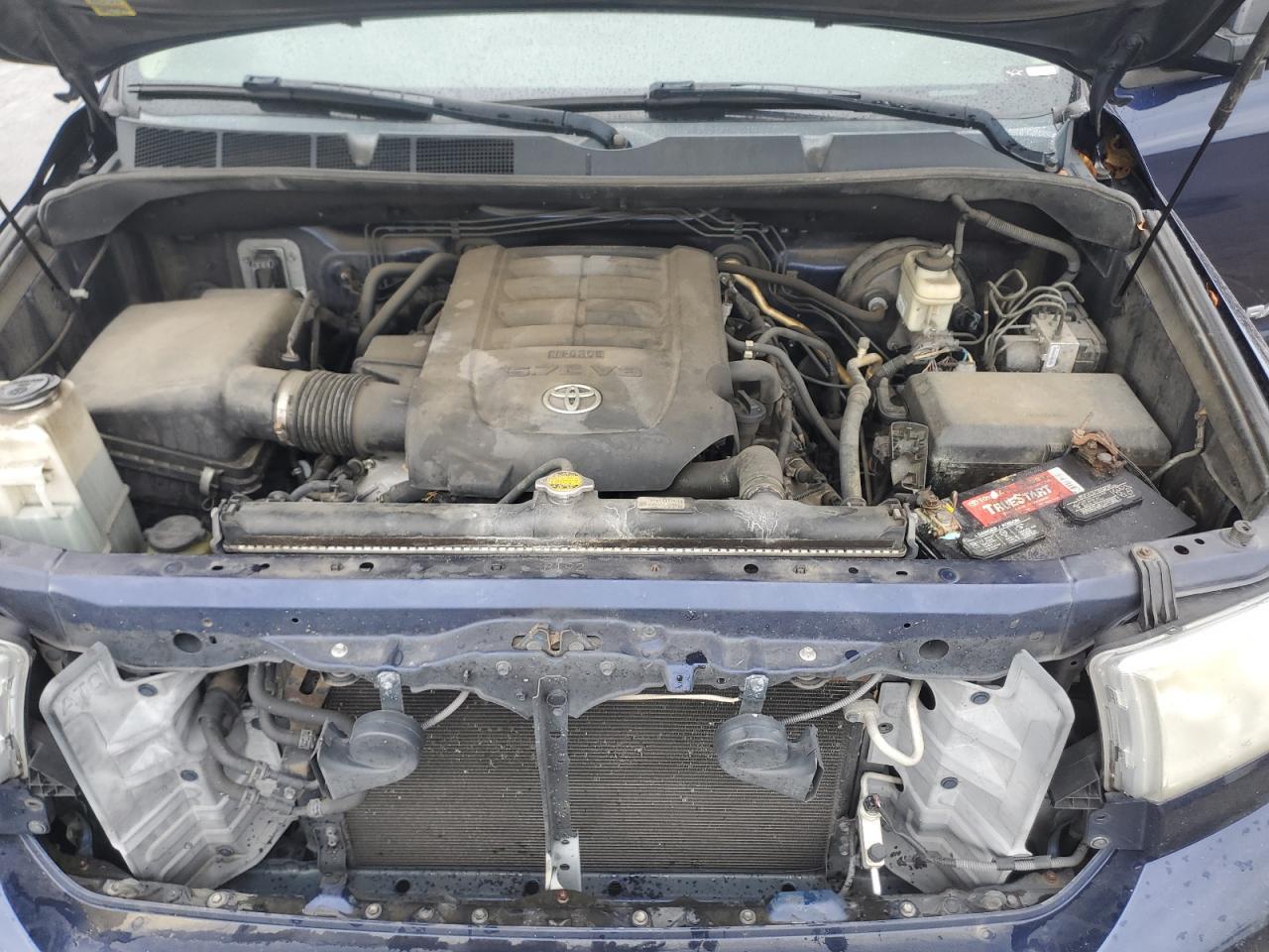 2011 TOYOTA TUNDRA
